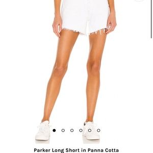 AGOLDE Parker vintage cutoff denim shorts in Pana Cotta